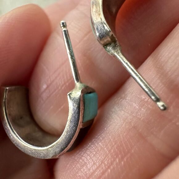 Vintage Sterling Inlaid Stone Hoop Earrings Native American - Picture 3 of 7